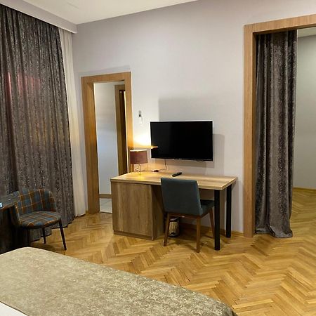 Hotel Banovani Tbilisi Exterior photo